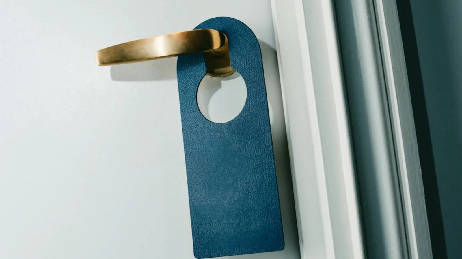 Differentiation customization strategies hotel industry