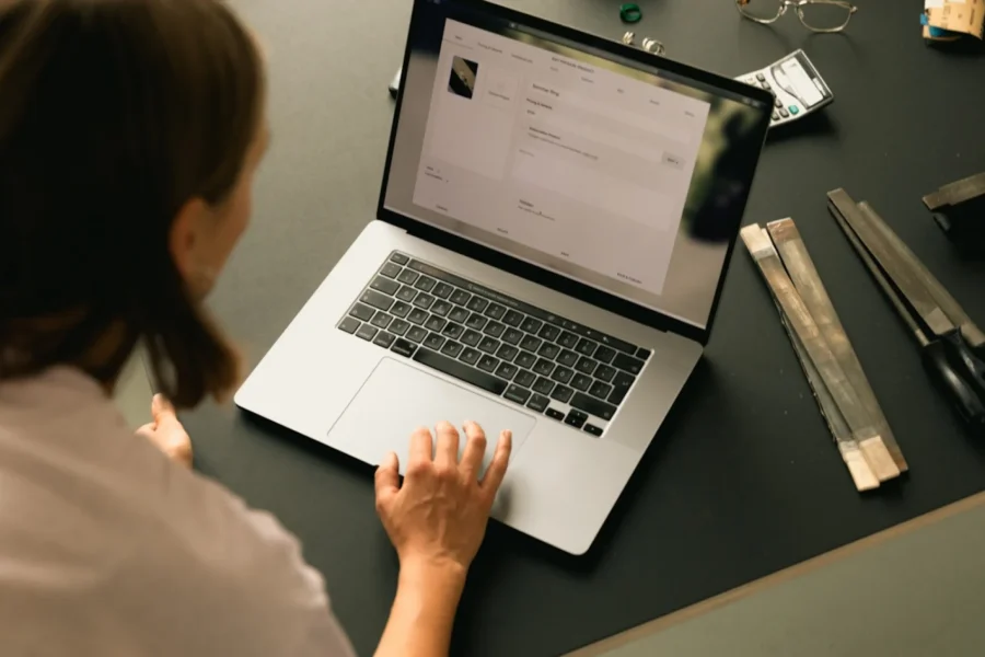 como-tener-presencia-con-tu-tienda-de-moda-en-facebook-y-vender
